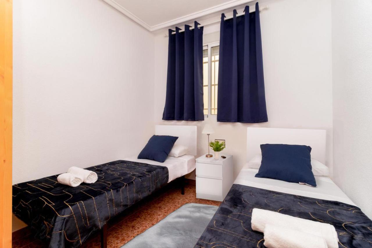 Apartamentos Villa Madrid Torrevieja Exteriér fotografie